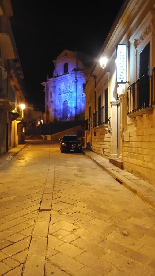 Apartamento Casa Dell'Aquila Barocca Ragusa Exterior foto