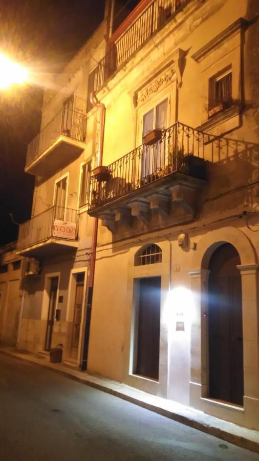 Apartamento Casa Dell'Aquila Barocca Ragusa Exterior foto