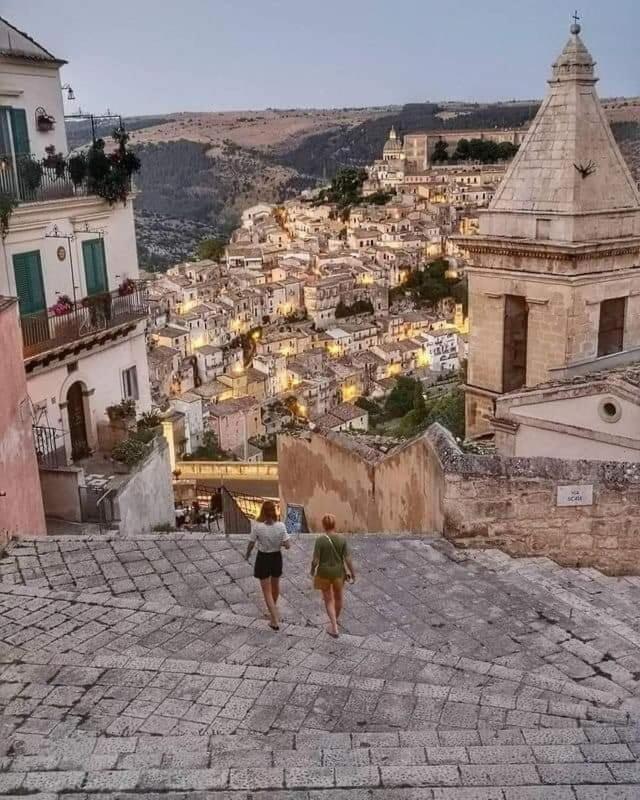 Apartamento Casa Dell'Aquila Barocca Ragusa Exterior foto